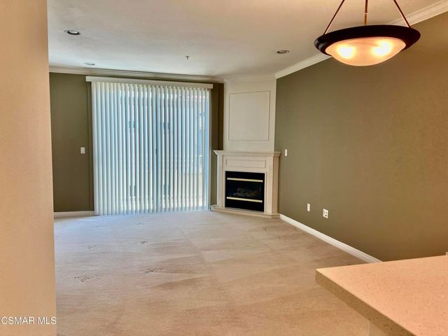 5210 Premiere Hills Drive 230, Woodland Hills, CA 91364