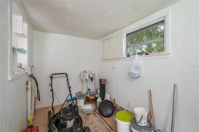 3905 N CLEARFIELD AVE, Tampa, FL 33603