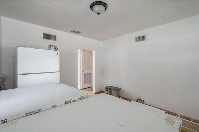 3905 N CLEARFIELD AVE, Tampa, FL 33603