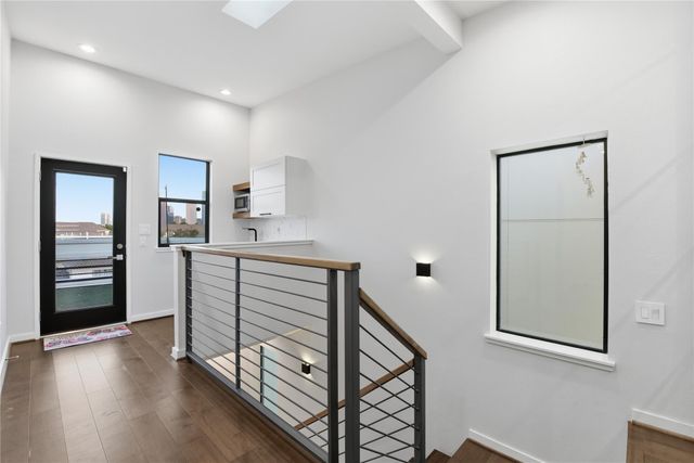 529 Memorial Heights Drive, Houston, TX 77007