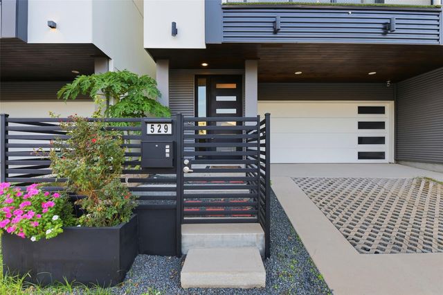 529 Memorial Heights Drive, Houston, TX 77007