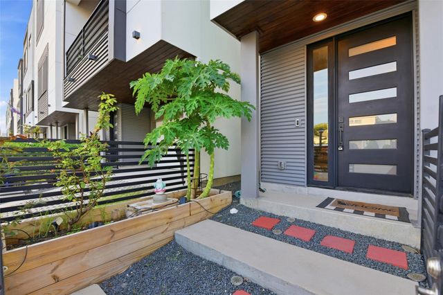 529 Memorial Heights Drive, Houston, TX 77007