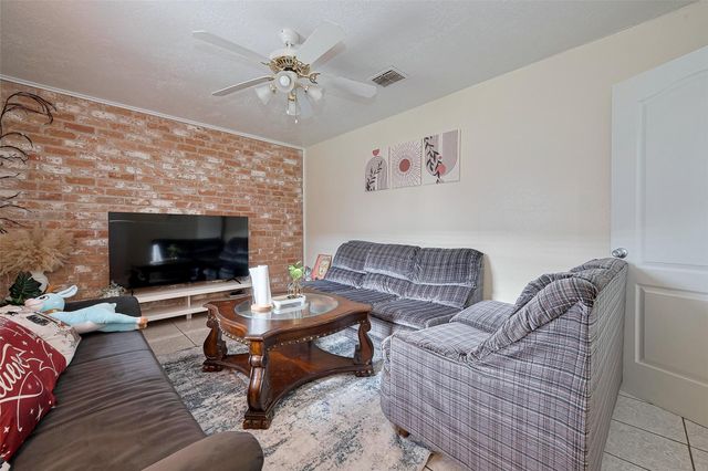 12223 Sharpview Drive, Houston, TX 77072