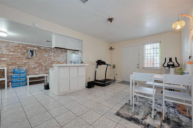 12223 Sharpview Drive, Houston, TX 77072