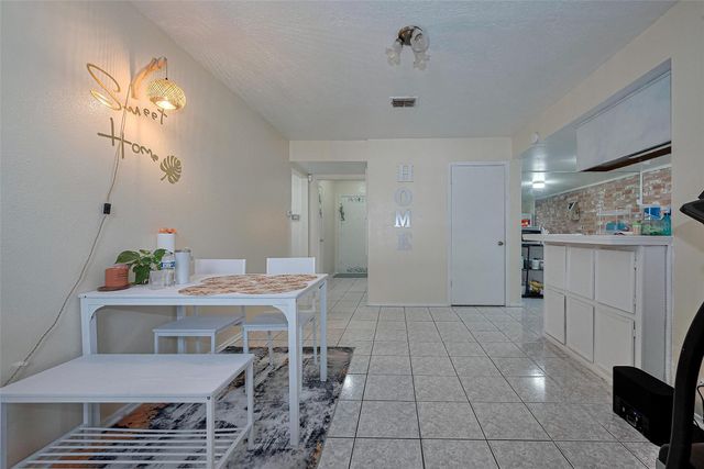 12223 Sharpview Drive, Houston, TX 77072