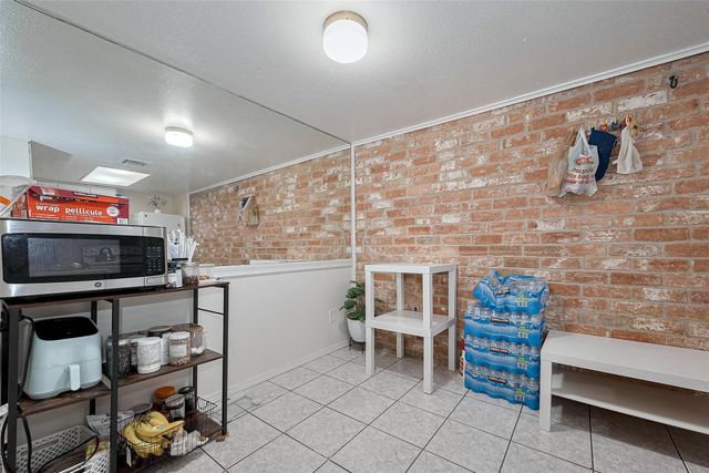 12223 Sharpview Drive, Houston, TX 77072