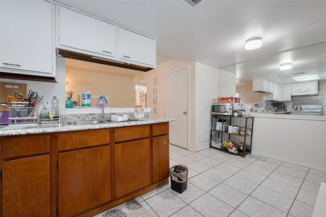 12223 Sharpview Drive, Houston, TX 77072