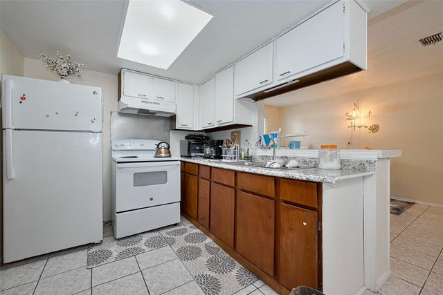 12223 Sharpview Drive, Houston, TX 77072