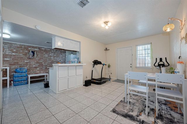 12223 Sharpview Drive, Houston, TX 77072