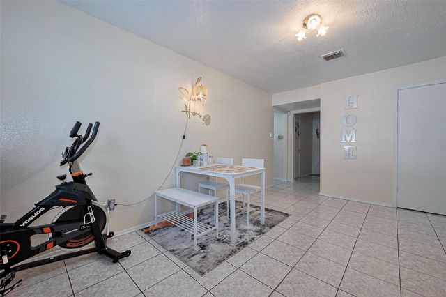 12223 Sharpview Drive, Houston, TX 77072