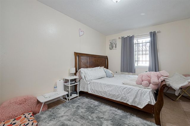 12223 Sharpview Drive, Houston, TX 77072