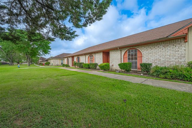 12223 Sharpview Drive, Houston, TX 77072