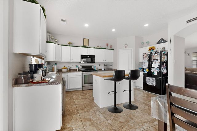 720 Rain Lily Road SW, Los Lunas, NM 87031