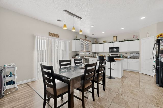 720 Rain Lily Road SW, Los Lunas, NM 87031