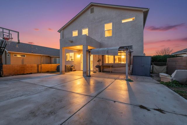 720 Rain Lily Road SW, Los Lunas, NM 87031