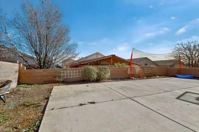 720 Rain Lily Road SW, Los Lunas, NM 87031