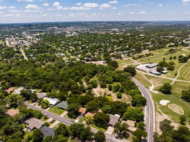 951 Cypress Creek RD, Kerrville, TX 78028