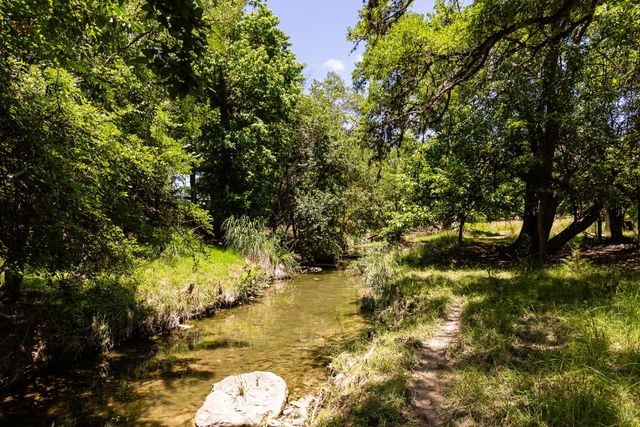 951 Cypress Creek RD, Kerrville, TX 78028