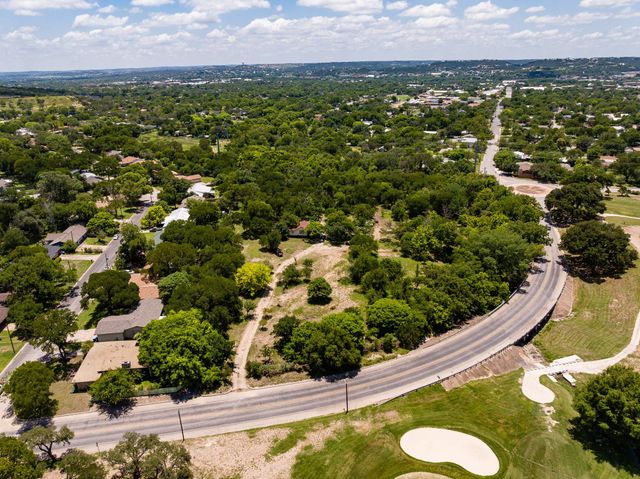 951 Cypress Creek RD, Kerrville, TX 78028