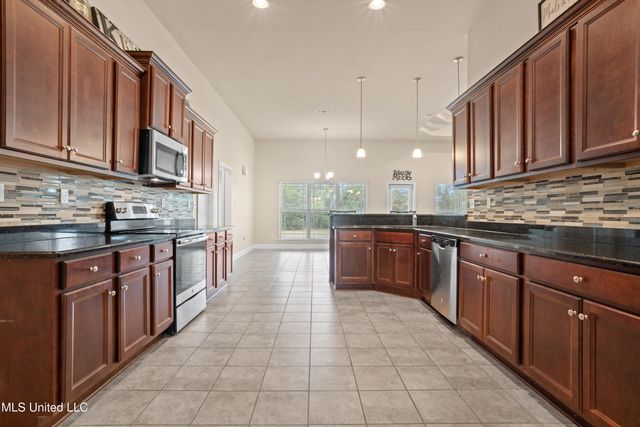 8505 Poplar Trail, Biloxi, MS 39532