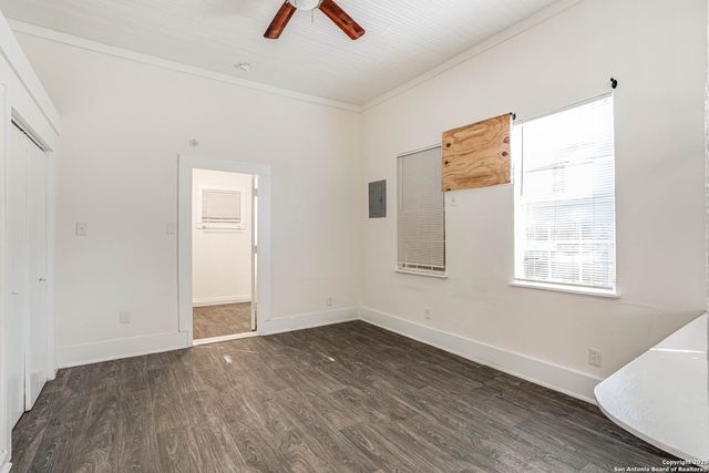 3430 S Flores St Apt 4, San Antonio, TX 78204