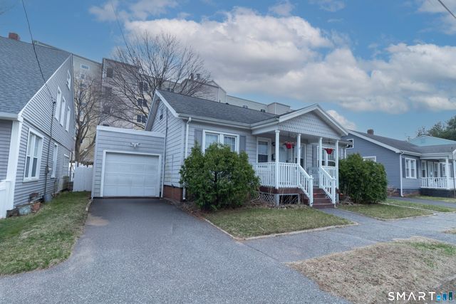 66 California Street, West Haven, CT 06516