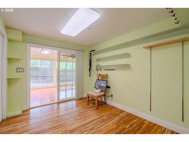 3905 NICHOLSON Rd, Vancouver, WA 98661