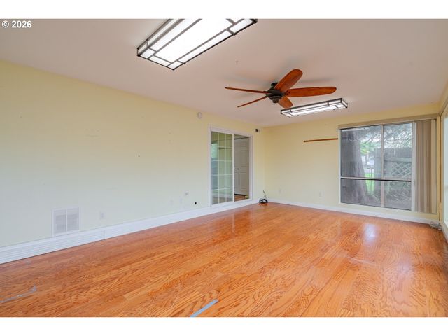 3905 NICHOLSON Rd, Vancouver, WA 98661