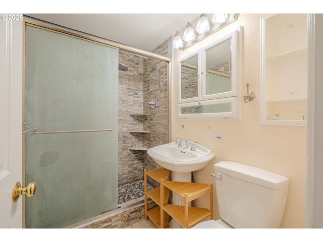 3905 NICHOLSON Rd, Vancouver, WA 98661