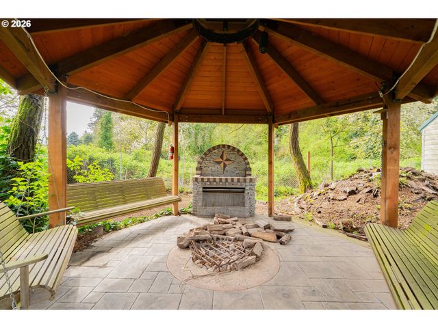 3905 NICHOLSON Rd, Vancouver, WA 98661