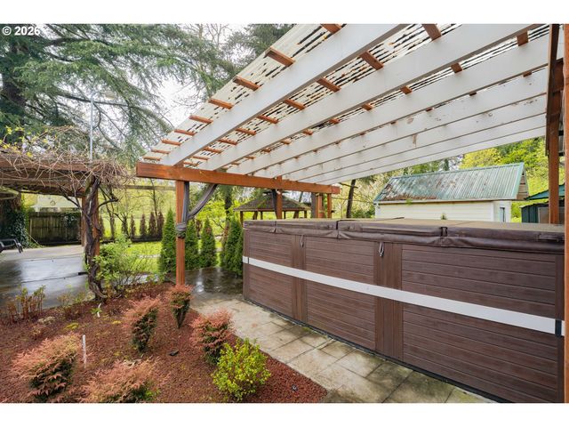 3905 NICHOLSON Rd, Vancouver, WA 98661