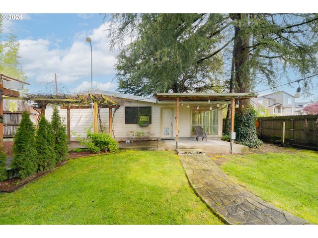 3905 NICHOLSON Rd, Vancouver, WA 98661