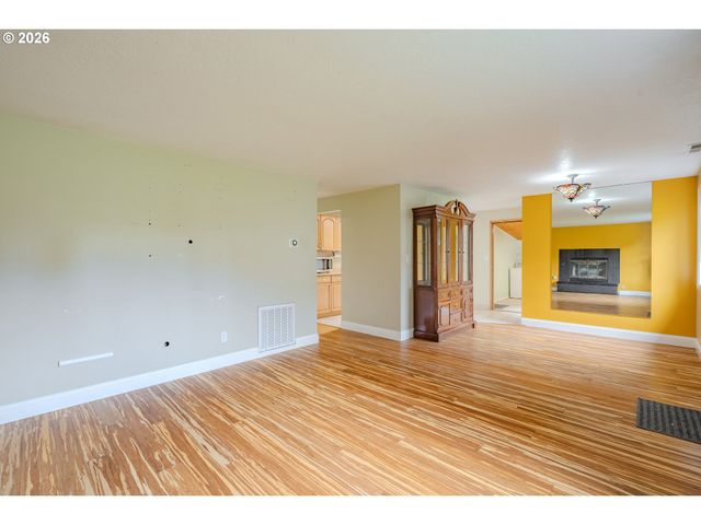 3905 NICHOLSON Rd, Vancouver, WA 98661