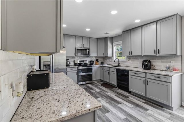 601 Skyland Court, Winder, GA 30680