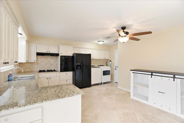 2324 N Lockhart, Sherman, TX 75092