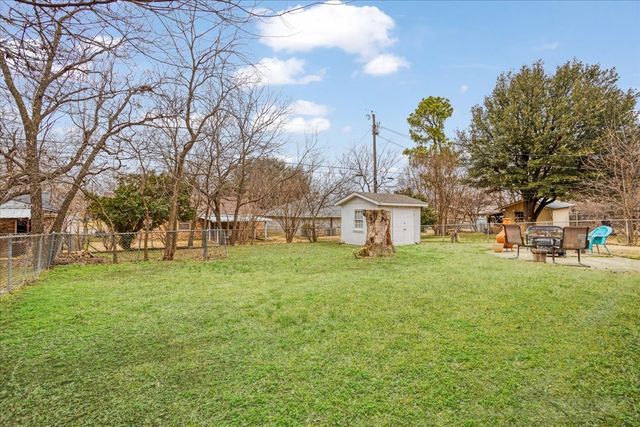 2324 N Lockhart, Sherman, TX 75092