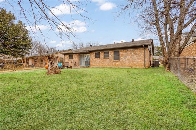 2324 N Lockhart, Sherman, TX 75092