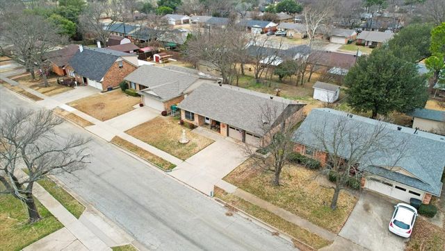 2324 N Lockhart, Sherman, TX 75092