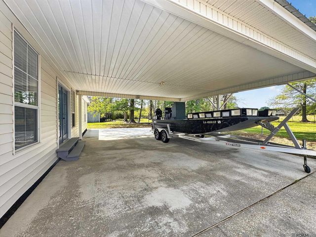 1942 La Hwy 1041, Holden, LA 70744