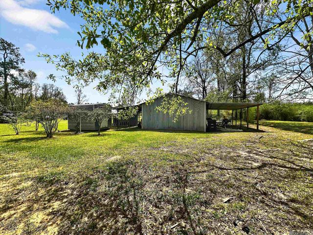 1942 La Hwy 1041, Holden, LA 70744