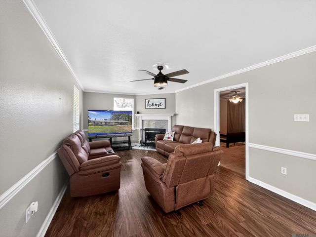 1942 La Hwy 1041, Holden, LA 70744