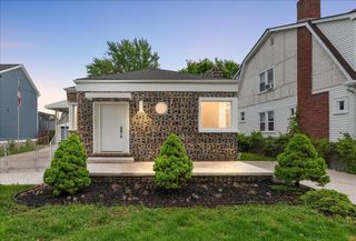 39 W Elza Avenue, Hazel Park, MI 48030