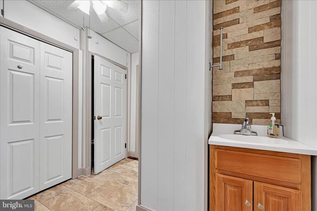 2113 WATER ST, Lebanon, PA 17046