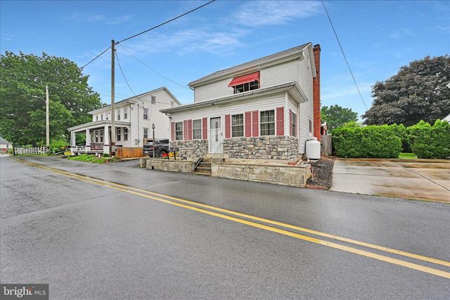 2113 WATER ST, Lebanon, PA 17046