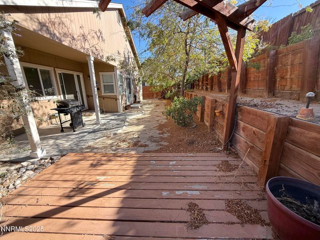 955 Aster Lane, Fernley, NV 89408