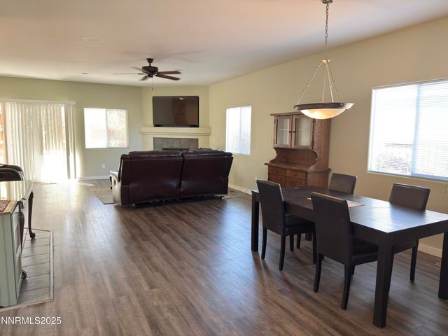 955 Aster Lane, Fernley, NV 89408