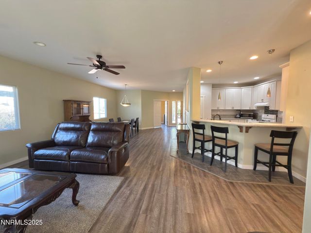 955 Aster Lane, Fernley, NV 89408