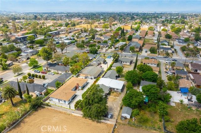 9063 Olive Street, Fontana, CA 92335