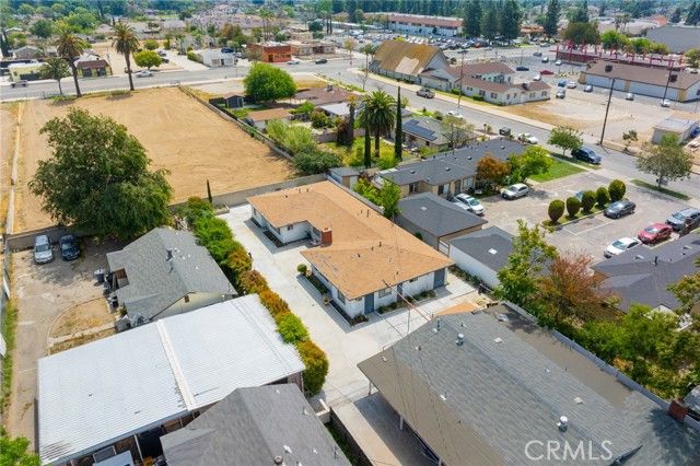 9063 Olive Street, Fontana, CA 92335