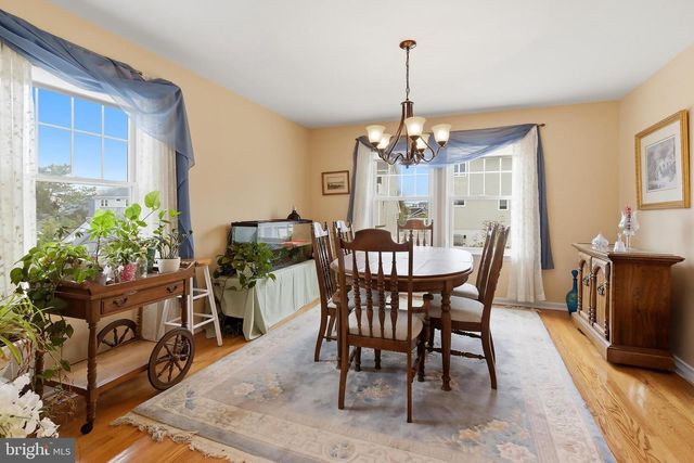 226 N 13TH ST, Surf City, NJ 08008